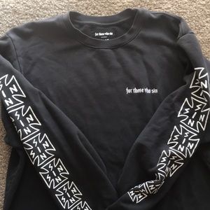 Black crewneck sweatshirt // those who sin